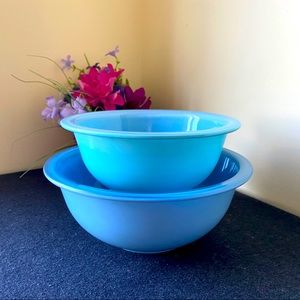 Vintage Moody Blues Pyrex Nesting Mixing Bowls #323 #322 Clear Bottom Retro